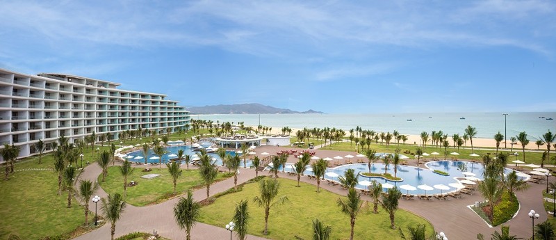 FLC Hotels & Resorts dua du lich Quy Nhon ra khu vuc voi Fam Trip